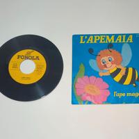 Disco in vinile da 45 giri con la canzone L'Ape Ma