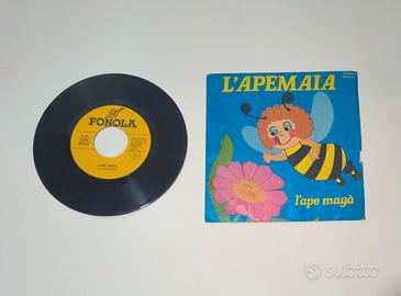 Disco in vinile da 45 giri con la canzone L'Ape Ma