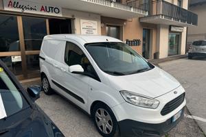 Ford Transit Courier 2017