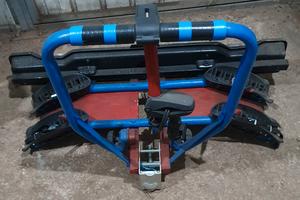 portabici per due posti con impianto luci.