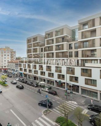 AMPIO BILOCALE CON BALCONE