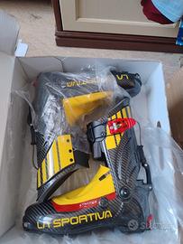 Scarponi scialpinismo La sportiva stratos NUOVI