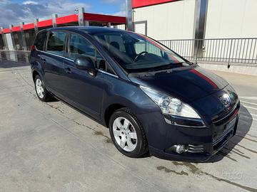 Peugeot 5008  1.6 hdi