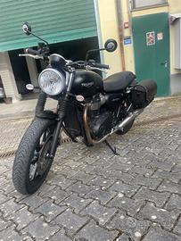 Triumph Street Twin 900