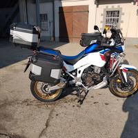 Moto Honda Africa twin DCT adventure  sport
