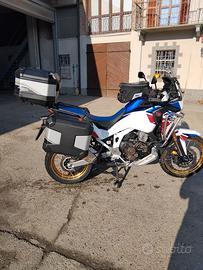 Moto Honda Africa twin DCT adventure  sport