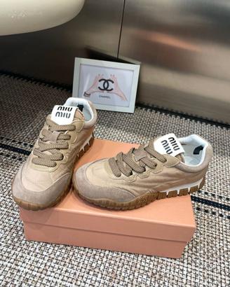 Scarpe stringate color kaki MIUMIU, taglia 38