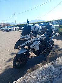 moto Benelli trk502x