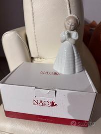 STATUETTA IN PORCELLANA NAO