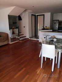 Villetta a schiera con vista panoramica mo