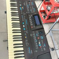 tastiera Roland e 96