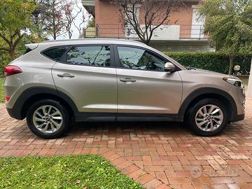 Hyundai Tucson 2a serie 1.6 GDI comfort
