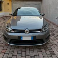 Volkswagen Golf 7 1.6 TDI R-line