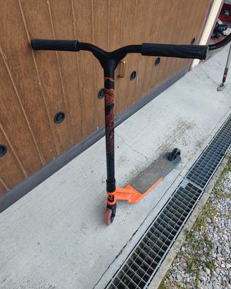 monopattino freestyle