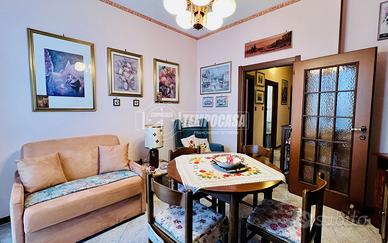 BILOCALE PIANO ALTO CON DOPPI BALCONI