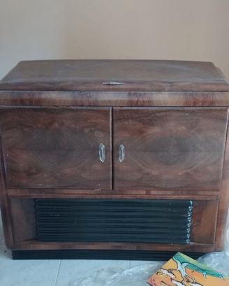 Mobile bar radio