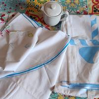 2 tovaglie da tavola+ bricco caffè/latte mulino bi