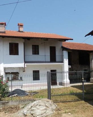 Rustico / Casale di 155 m² con più di 5 locali a P