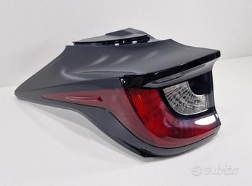 Fanale posteriore sx toyota yaris 4 2020> v356015l
