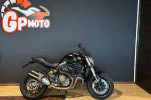 Ducati Monster 821 dark