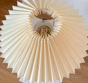 lampada modello vintage in legno 