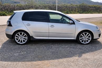 vw golf 5  3200€