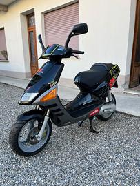 Aprilia Sr max biaggi