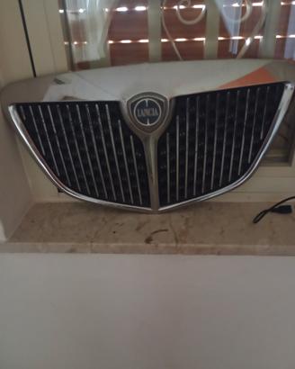 mascherina lancia y