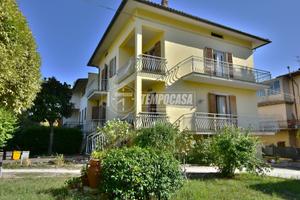 Villa Unifamiliare a Osimo Via Ciavattini 5 locali