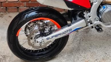 cerchio motard CRF 17"x4,25 con Michelin Pilot