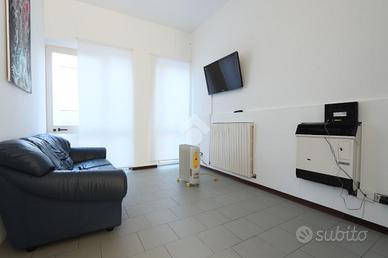 4 LOCALI A ALBA ADRIATICA