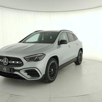 MERCEDES-BENZ GLA 180 Automatic