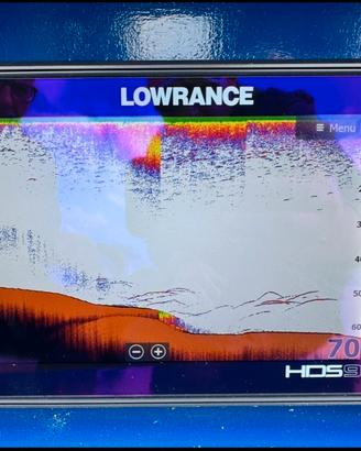 Lowrance HDS 9