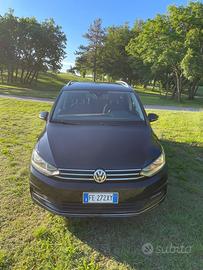 Volkswagen Touran 2.0 tdi 150 CV automatico