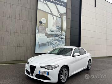 Alfa Romeo Giulia 2.2 Turbodiesel 190CV AT8 AWD Q4