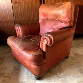 coppia poltrone Frau e pouf