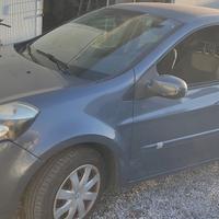 ranault clio 1.2 benzina