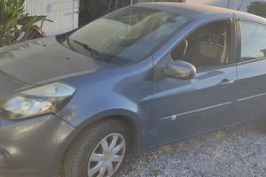 ranault clio 1.2 benzina