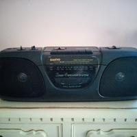 STEREO PORTATILE SANYO M7035F buone condizioni 