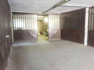Immobile di 250 m² a Trofarello