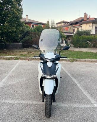Honda SH 125 SPORT