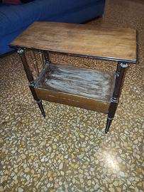 Mobiletto antico da sala