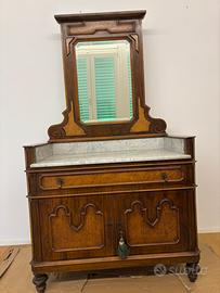 Cassettiera con specchio