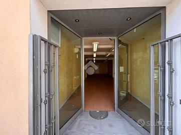 NEGOZIO A SAN GIOVANNI VALDARNO