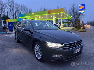 Volkswagen Passat 2.0 TDI SCR 190 CV DSG Executive