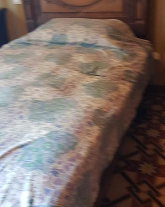 letto con rete e materasso