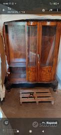 Vetrinetta in stile Chippendale