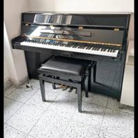 Kawai pianoforte parete 