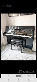 Kawai pianoforte parete 