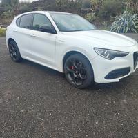Stelvio TB 16v 280 CV